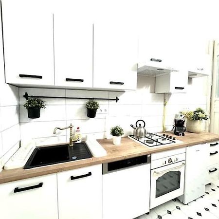 L3 City Centre Stylish Flat Ac Budapest Esterno foto