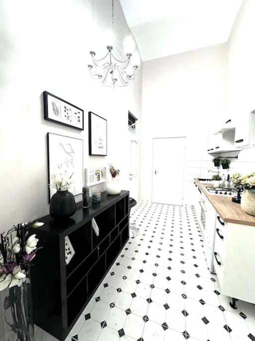 L3 City Centre Stylish Flat Ac Budapest Esterno foto